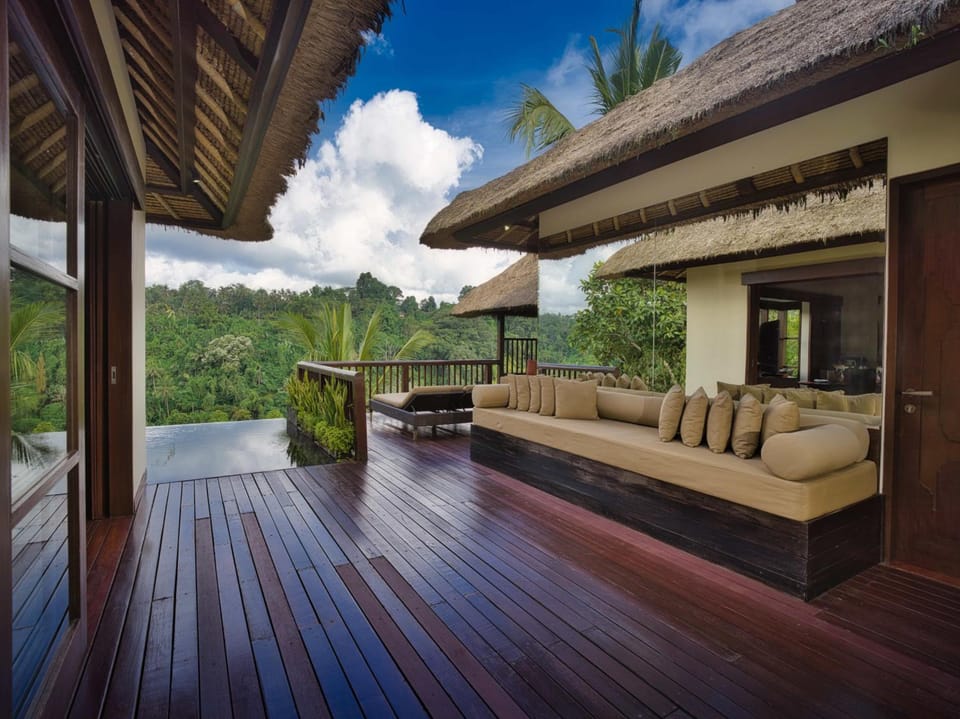 Hanging Gardens of Bali Hotel in Payangan