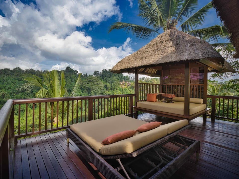 Hanging Gardens of Bali Hotel in Payangan