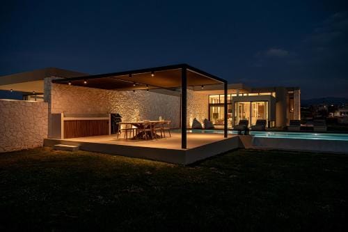 Pnoe Villas - Seafront Experience Hotel in Crete