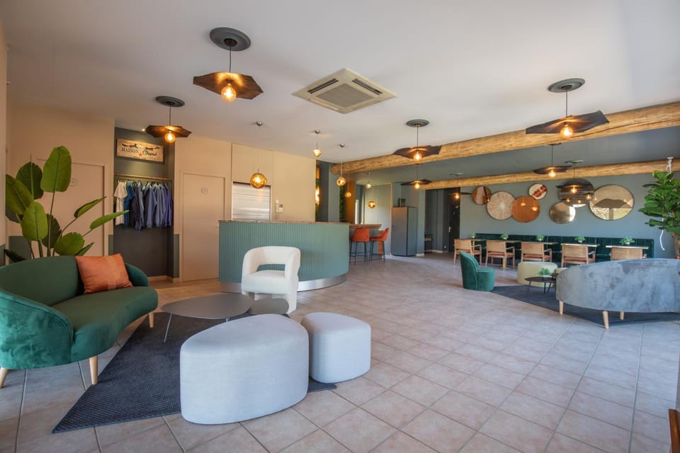 Hotel La Perna Hotel in Pernes-les-Fontaines