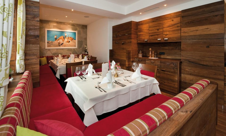 Hotel Pettneuerhof Hotel in Tyrol