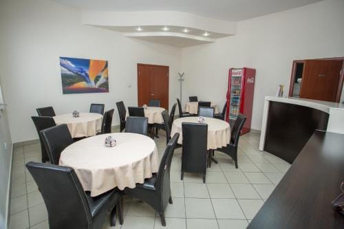 Sin-Kom Hotel Garni Hotel in Serbia