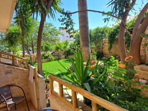Pension Aretoussa Hotel in Crete