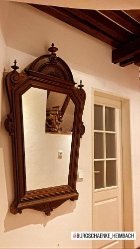 Burg Zimmer auf ca. 70 m² Inn in Heimbach