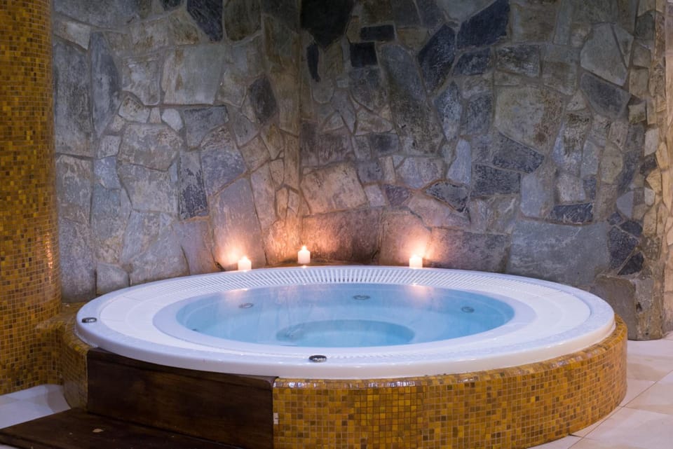 Hot tub