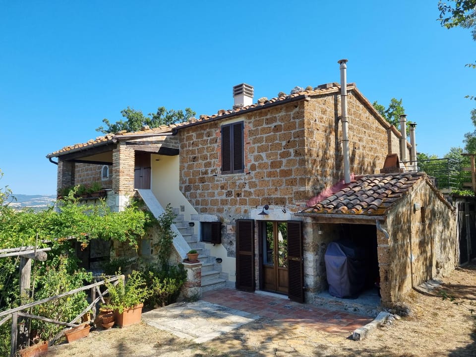 Le Querciolaie Monte Cavallo Hotel in Lazio