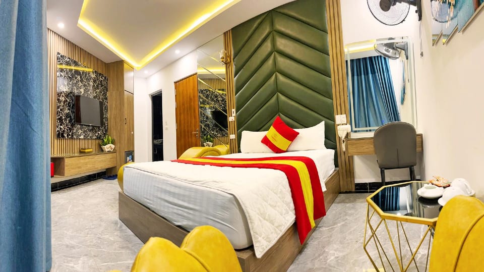 Queen Hotel - Mo Lao Hotel in Laos