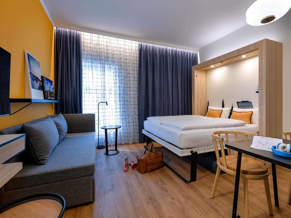 Guestroom
