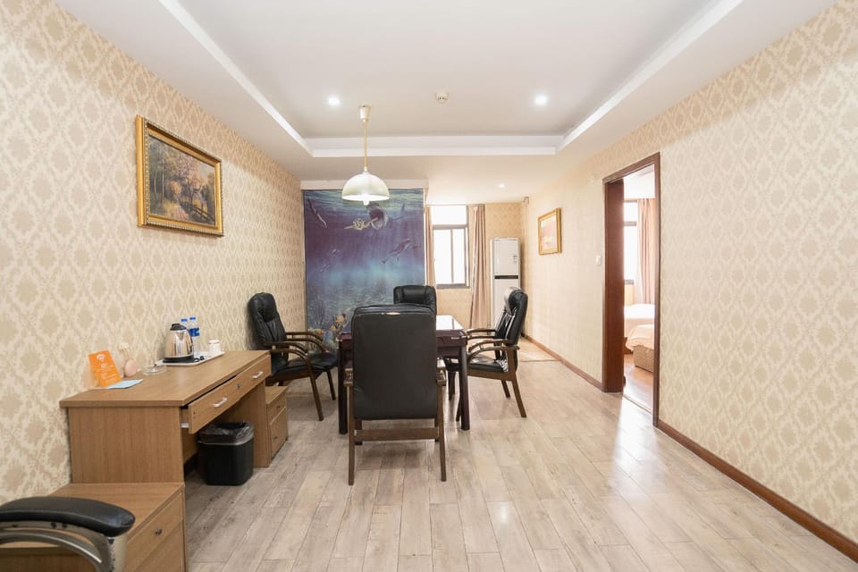 Junyi Chain Hotel Hotel in Wuhan
