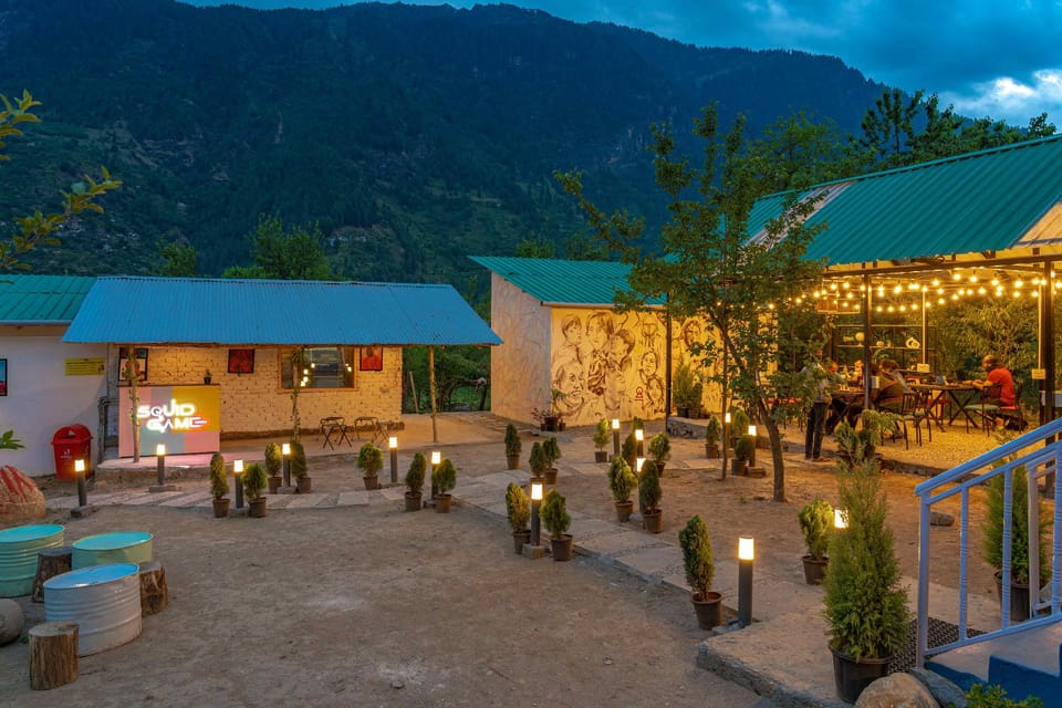 Whoopers Hostel Manali Hostel in Manali