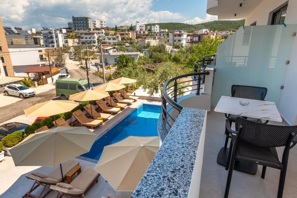 Hotel Monel Hotel in Ksamil