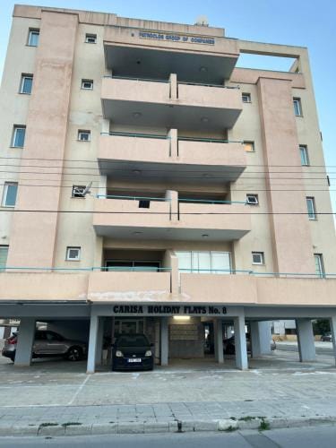 Carisa Holiday rooms Hostel in Larnaca