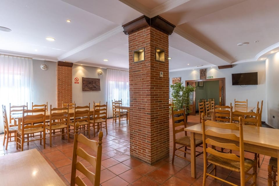 Hotel Rio Cea Hotel in Castile and León