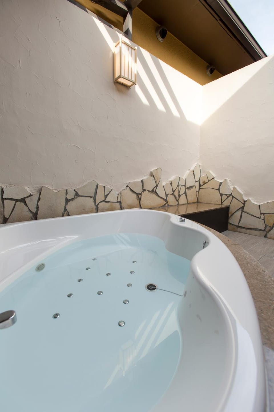 Open air bath