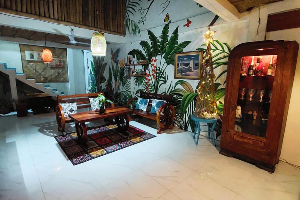 Half Moon Village and Beach House  Hotel in Calabarzon