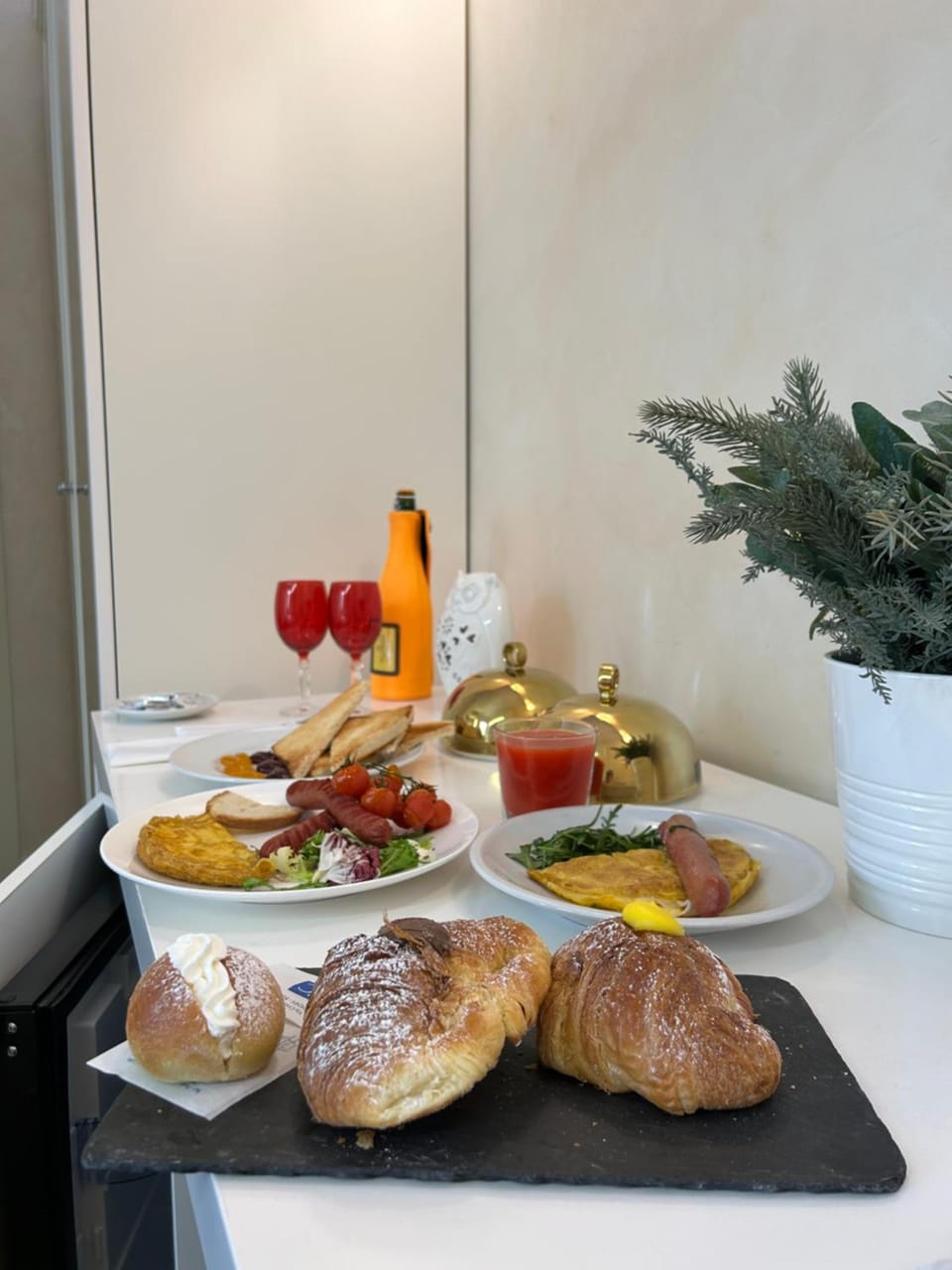 Piazza Venezia Luxury Suite Hotel in Rome