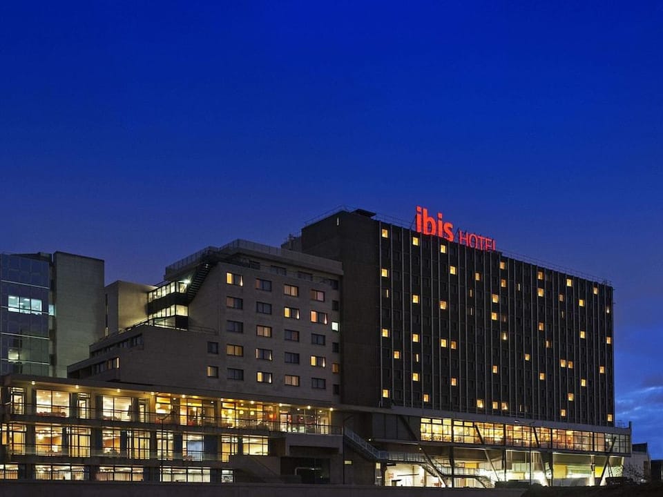 Hotel ibis Paris 17 Clichy-Batignolles -ex Berthier- Hotel in Paris