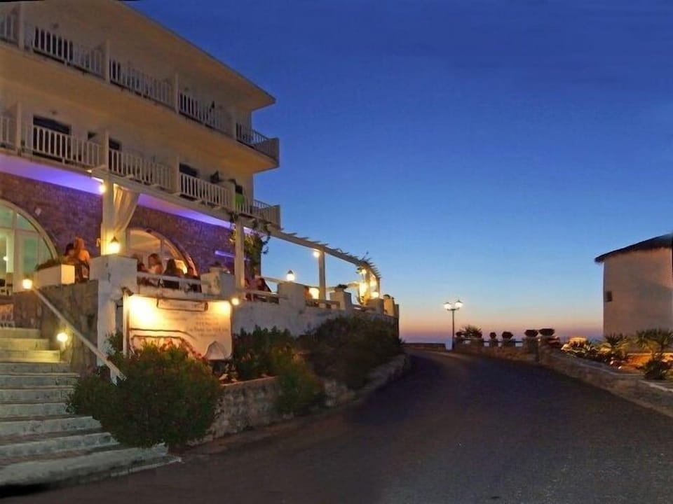 Pandrossos Hotel Ξενοδοχειο Hotel in Paros
