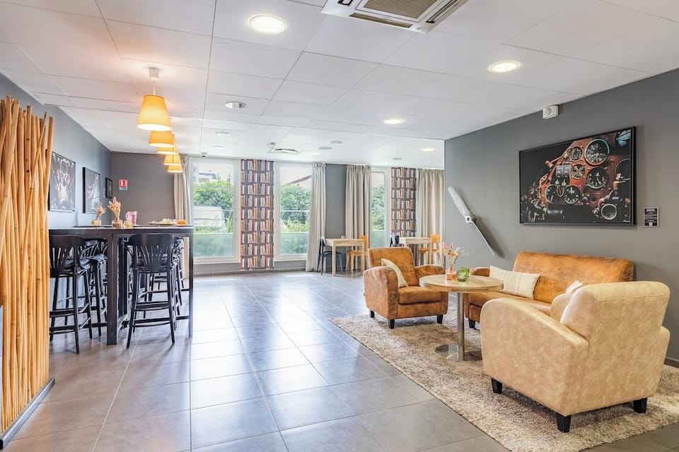 Appart'City Confort Le Bourget Blanc Mesnil - Appart Hotel ex Park&Suites Hotel in Île-de-France