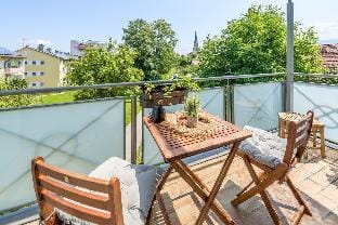 R 2OG: Schöne 80m² 2-Zimmer City Wohnung im Zentru Hotel in Berchtesgadener Land