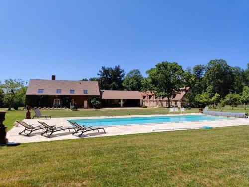 Les chambres de Charnay - Calme Charme Clim et Confort Piscine a 5 mn du peage Hotel in Centre-Val de Loire