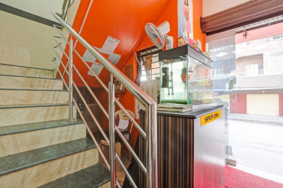 Hotel O Vishu Moni Residency Hotel in Mysuru