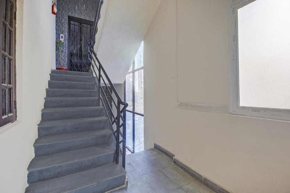 Hotel O Sree Thulasi Hotel in Hyderabad
