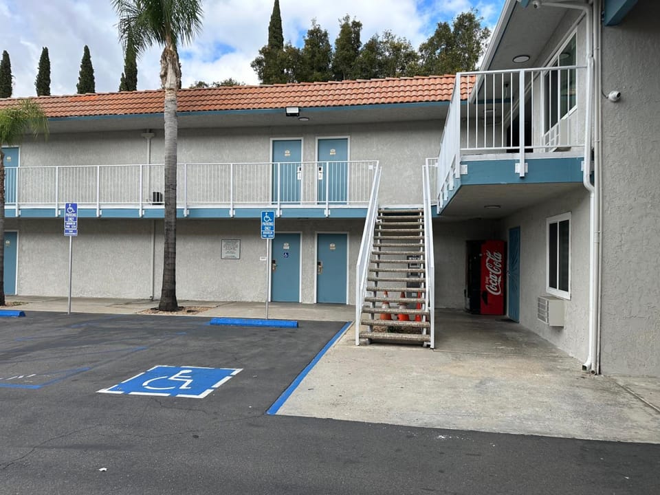 Villa Inn Anaheim Motel in Buena Park