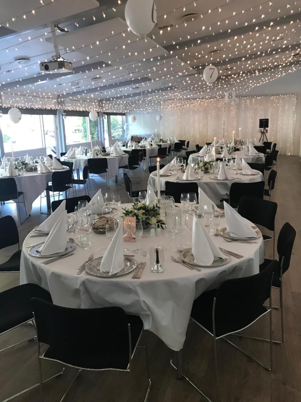 Banquet hall