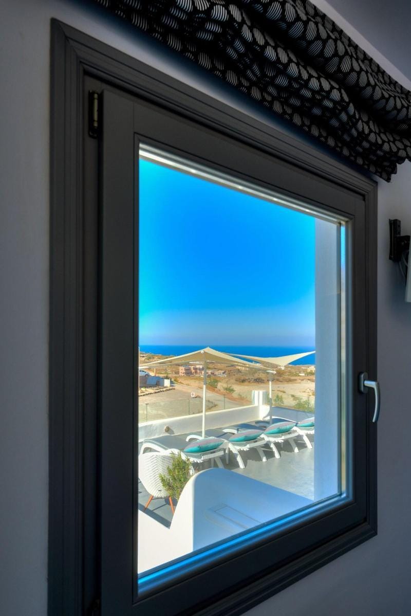 Evgenia Villas & Suites Hotel in Thera