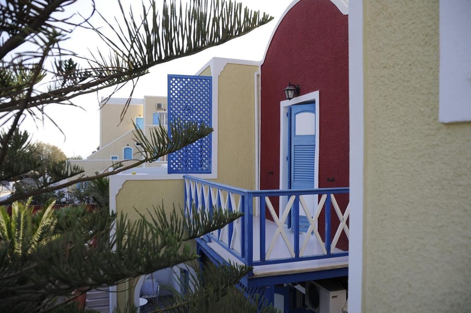 Villa Michalis Santorini Hotel in Santorini