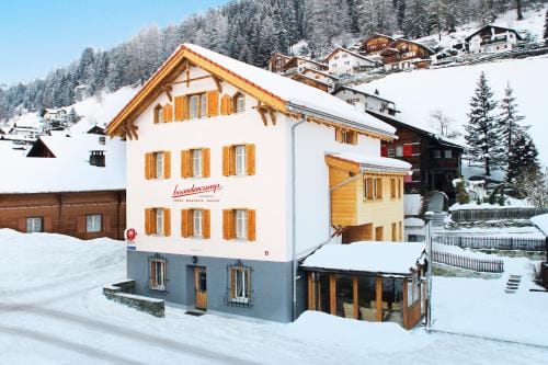Boardercamp Laax - swiss mountain hostel Hostel in Canton of Grisons