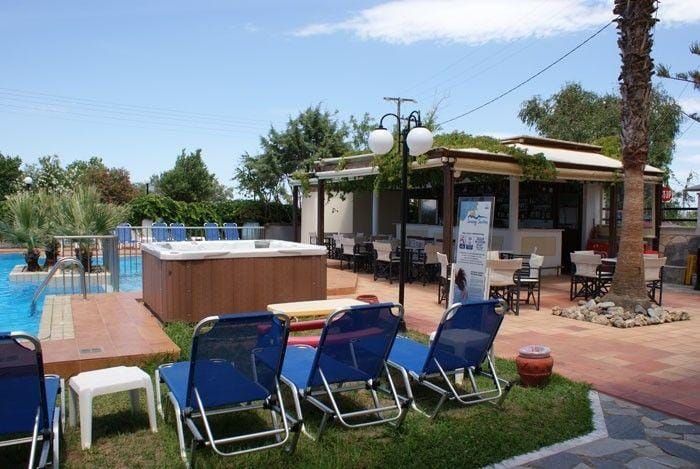 Sunny Suites Apartments Hotel in Crete