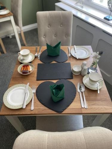 Woodland House B & B Hotel in East Dorset District