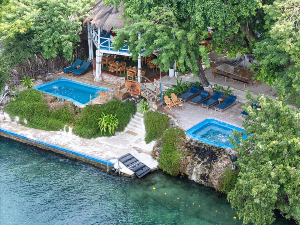 Isla Mulata, Islas del Rosario Hotel in Colombia