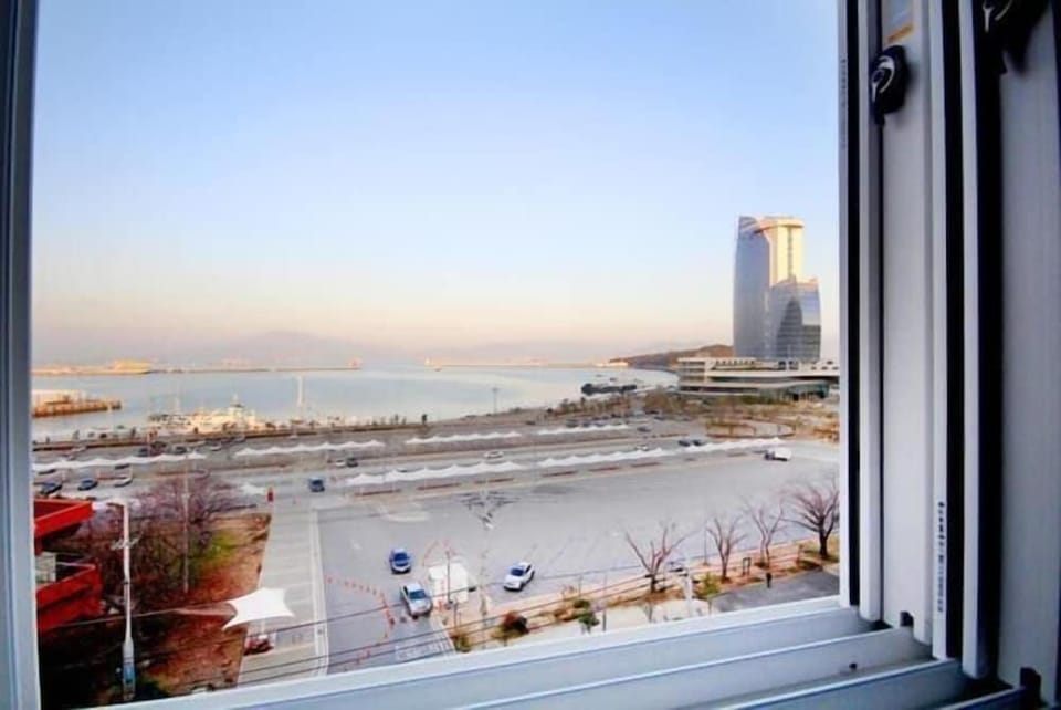 Yeosu MJ Tourist Hotel Hotel in South Korea