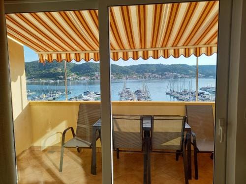 More Hotel in Supetarska Draga