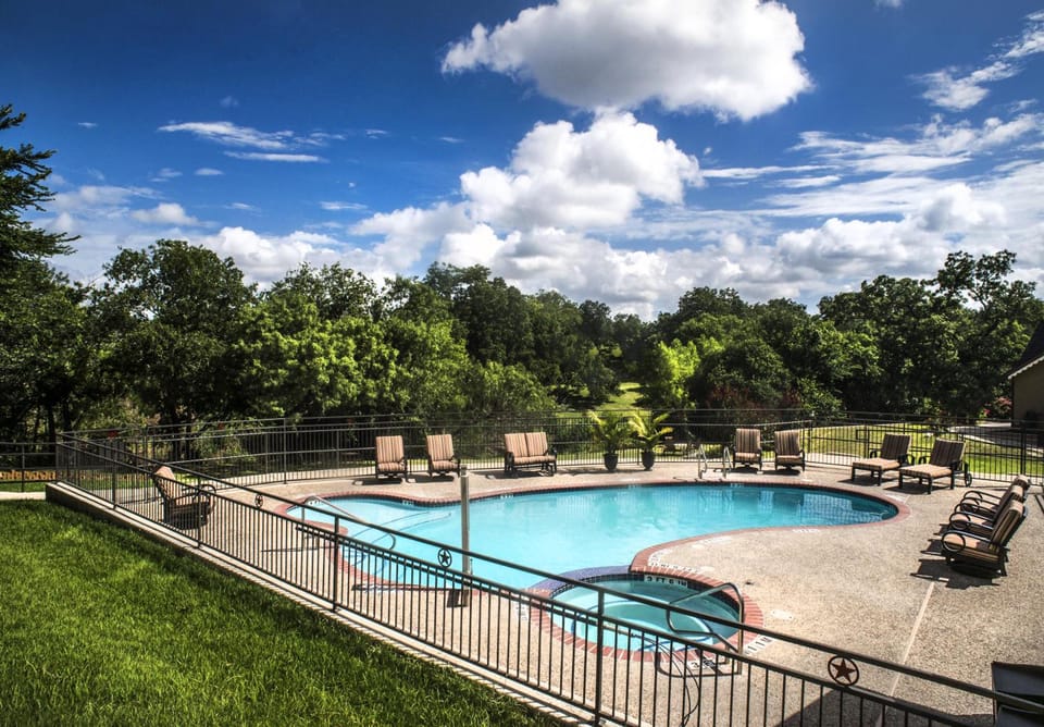 Inn on Barons Creek Inn in Fredericksburg