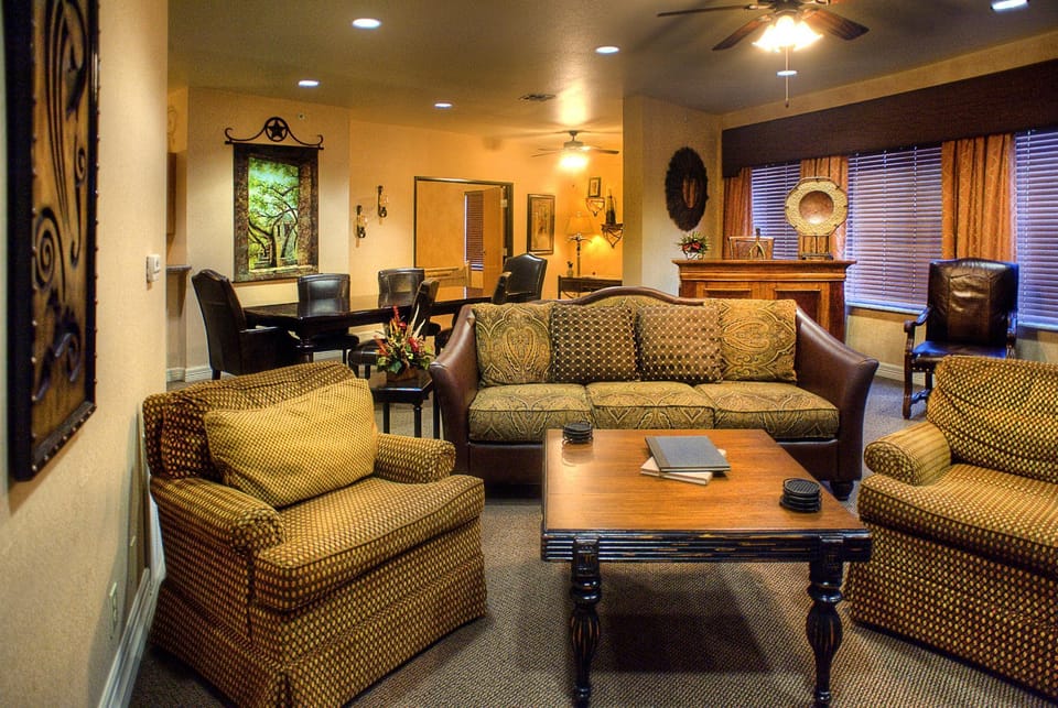 Inn on Barons Creek Inn in Fredericksburg