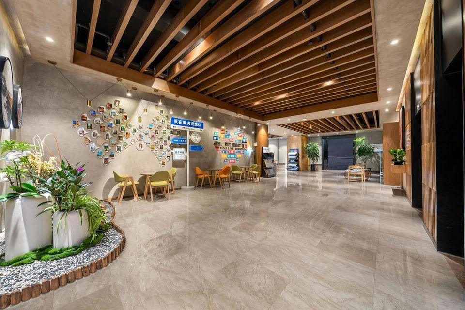 Rezen Kingtown Hotel Chongqing Xinpaifang Hotel in China