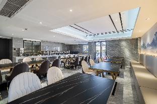 Rezen Dong Hotel Huzhou City Center High-speed Railway Station Hotel in Suzhou