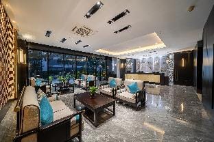 Rezen Dong Hotel Huzhou City Center High-speed Railway Station Hotel in Suzhou