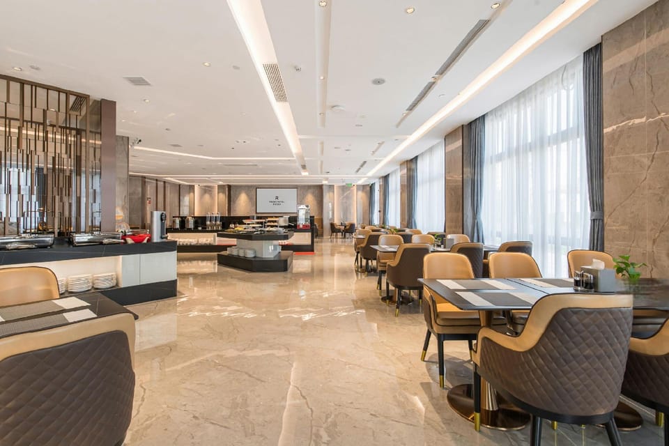 Rezen Hotel Huzhou Zhili Junchen Hotel in Suzhou