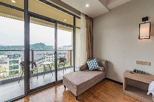 Rezen Select Hotel Select Qiandao Lake Central Wharf Hotel in Hangzhou