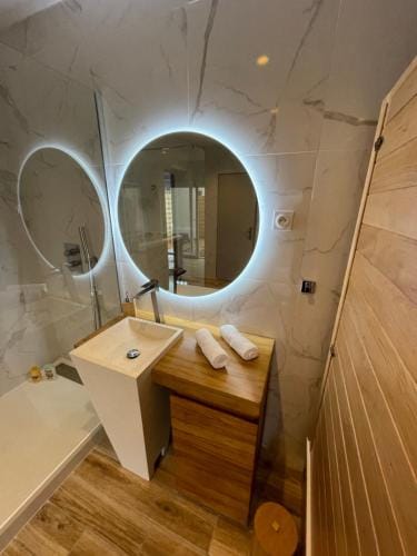 Luxury spa vallon Hotel in Vallon-Pont-d'Arc