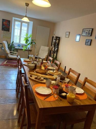 Les Chambres d'Eponine Hotel in Langres