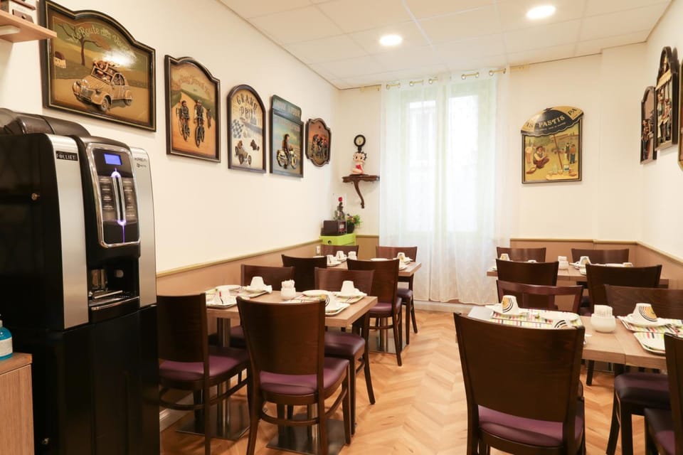 HOTEL GLORIA Hotel in Grenoble
