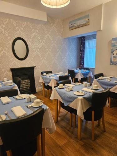 Hermosa Guest House Hotel in Scarborough