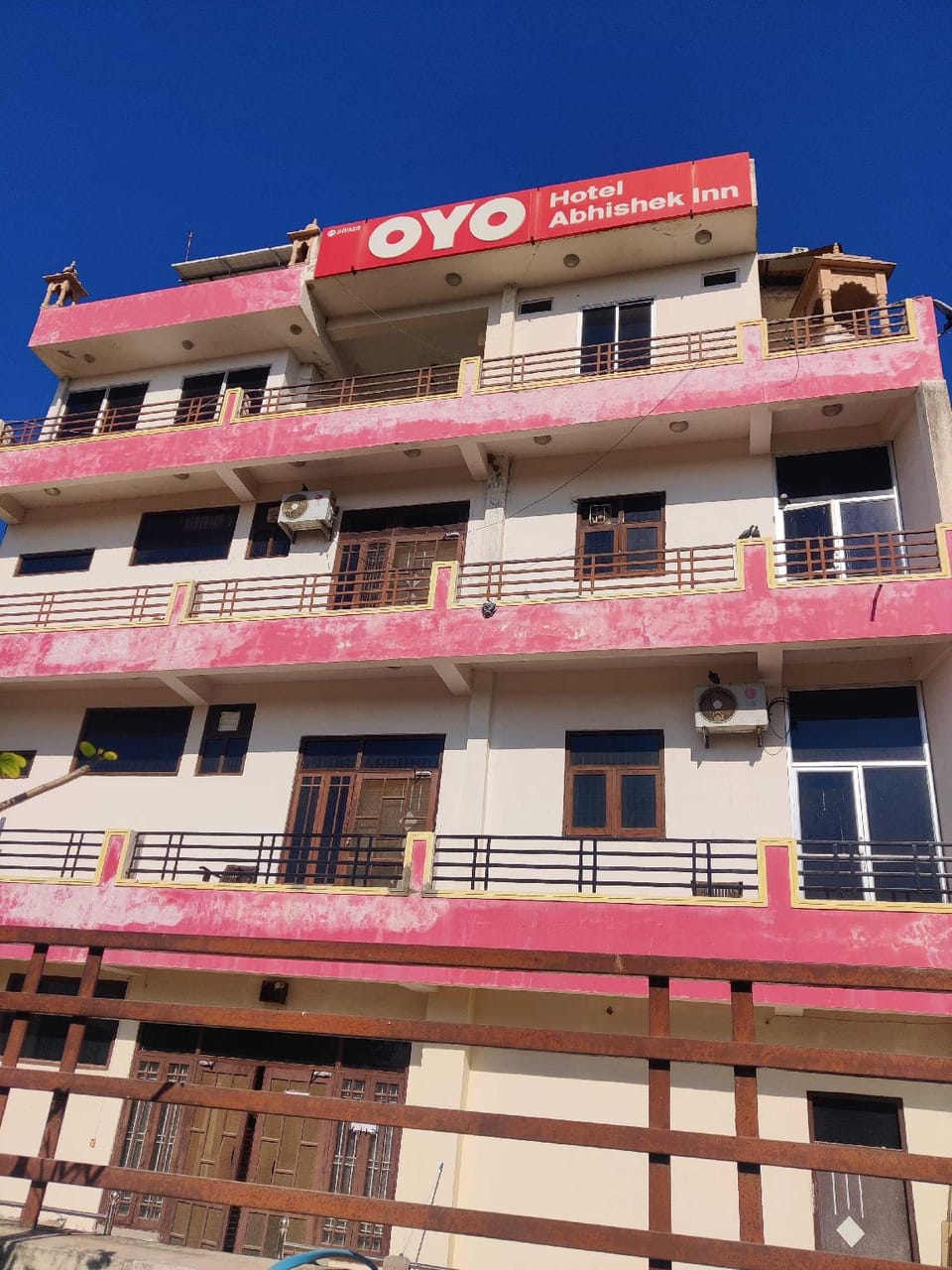 Collection O Hotel Abhishek Inn Hotel in Jaipur