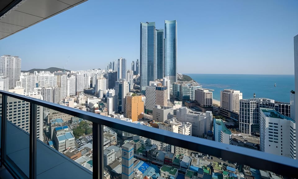 D.OV Haeundae Hotel  Motel in Busan